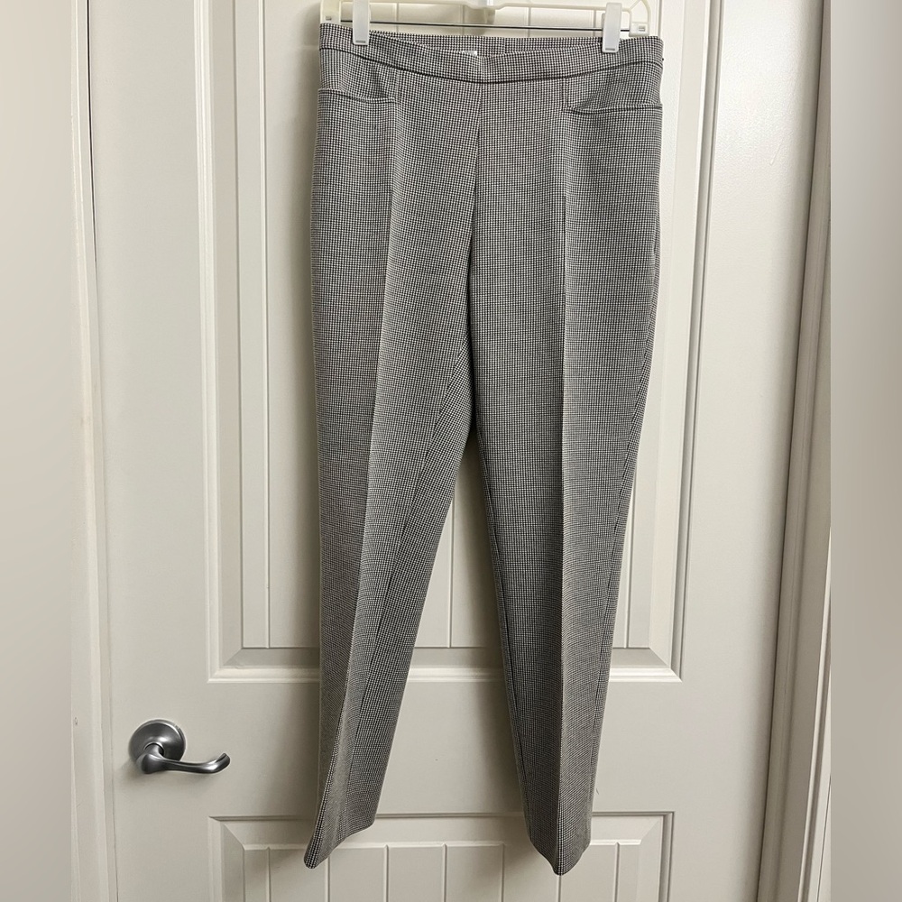 Akris Punto Franca Houndstooth Cropped Trousers, size 6